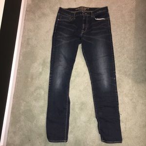 Medium Blue Wash American Eagle Extreme Flex Jeans
